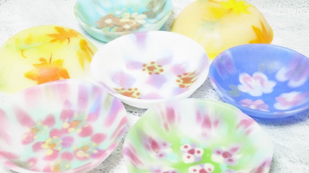 パートドヴェールで創ったお花畑のような小鉢